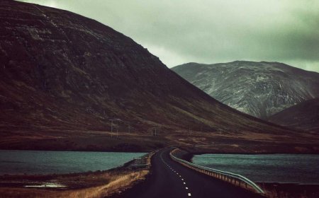 Top Low Competition Blog Niches to Explore in 2025