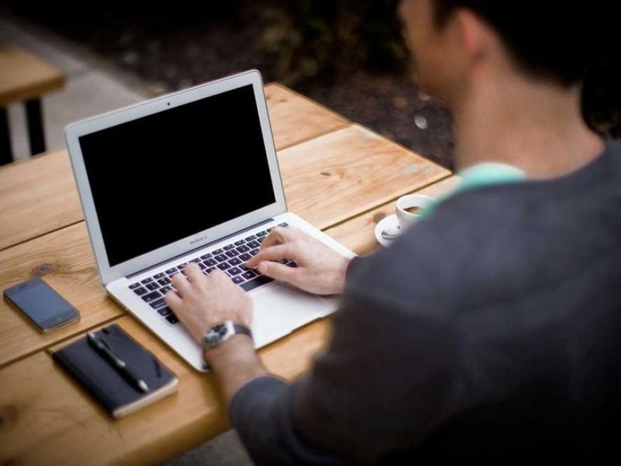 Captivate Audiences: Mastering Storytelling in Digital.