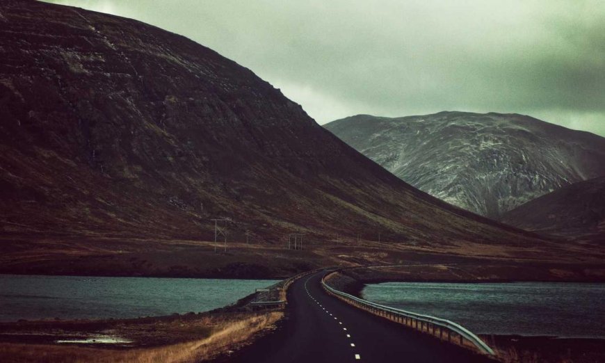 Top Low Competition Blog Niches to Explore in 2025